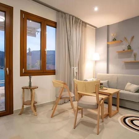 Kastrinos Maisonettes Apartahotel 4*