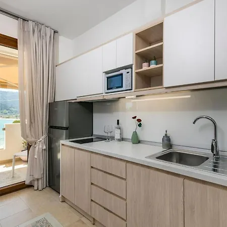 Kastrinos Maisonettes Apartahotel