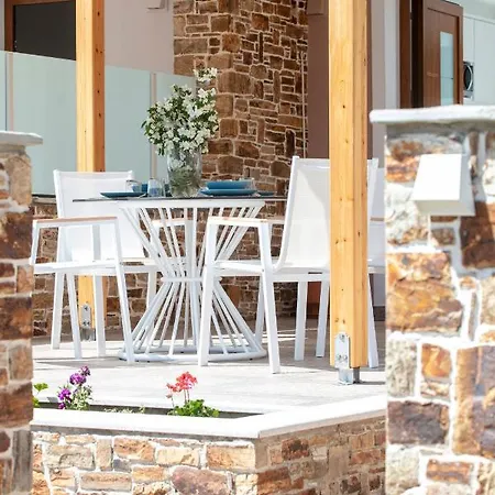 Kastrinos Maisonettes 4*