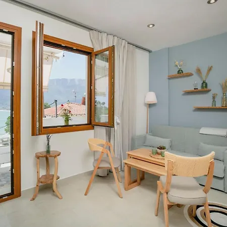 Kastrinos Maisonettes Aparthotel 4*