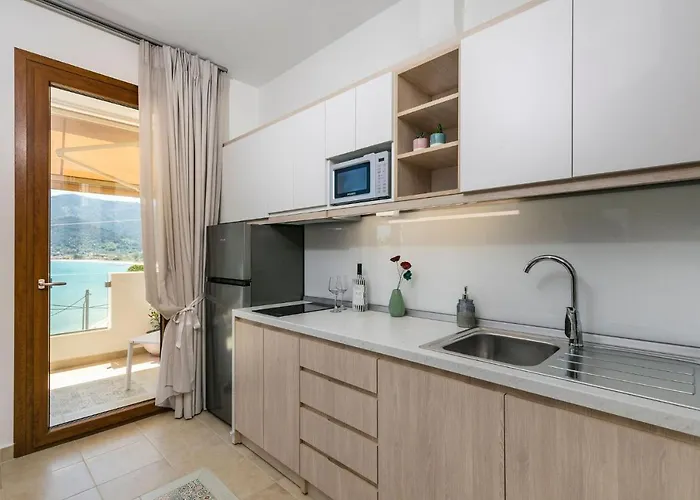 Kastrinos Maisonettes Aparthotel