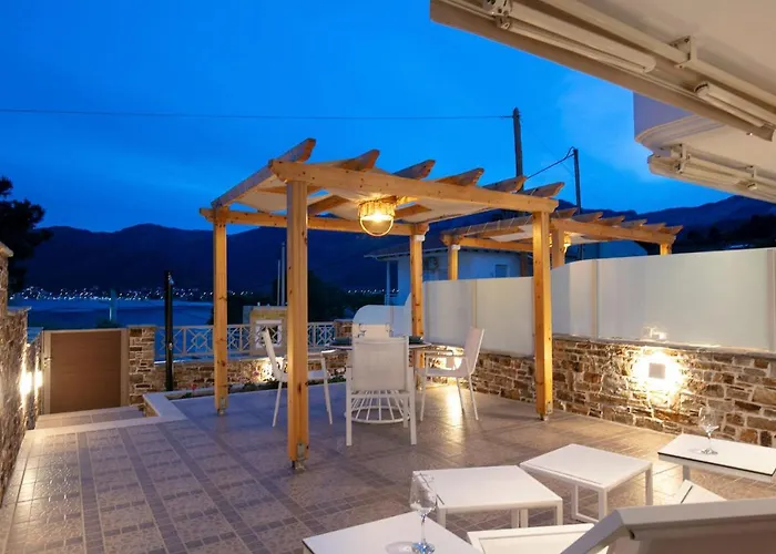 Kastrinos Maisonettes Aparthotel 4*