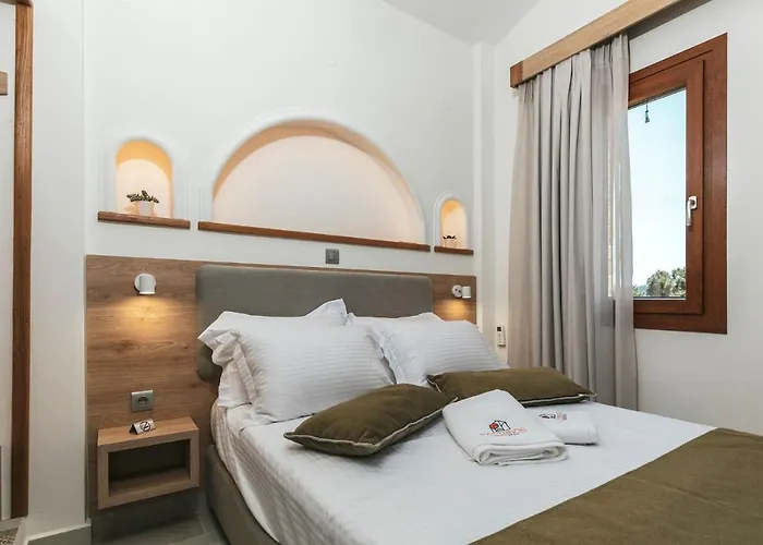 Kastrinos Maisonettes Appart hôtel 4*